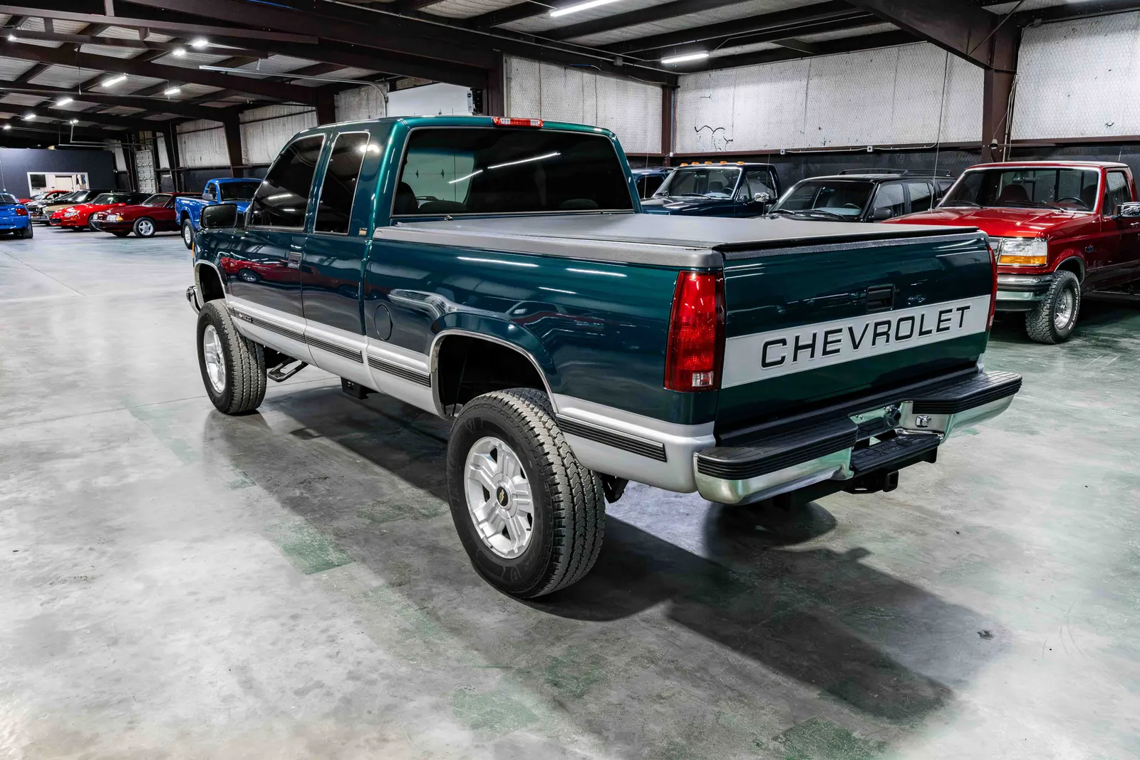 1995-Chevrolet-K1500-Emerald Green Metallic-223119-35.jpg
